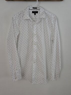 Banana Republic White Button-Up Shirt